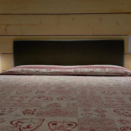 Hotel Nes Crepes Pozza di Fassa Eksteriør bilde