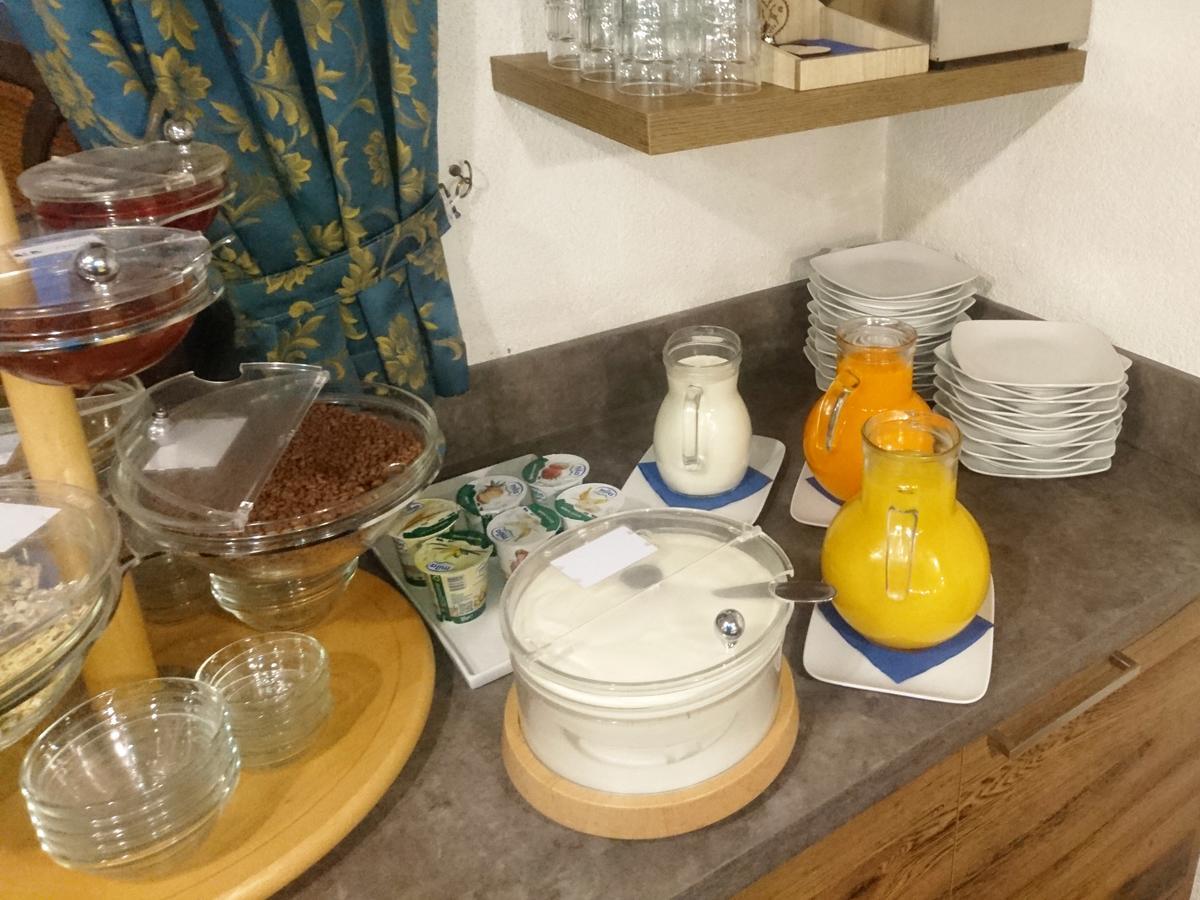 Hotel Nes Crepes Pozza di Fassa Eksteriør bilde